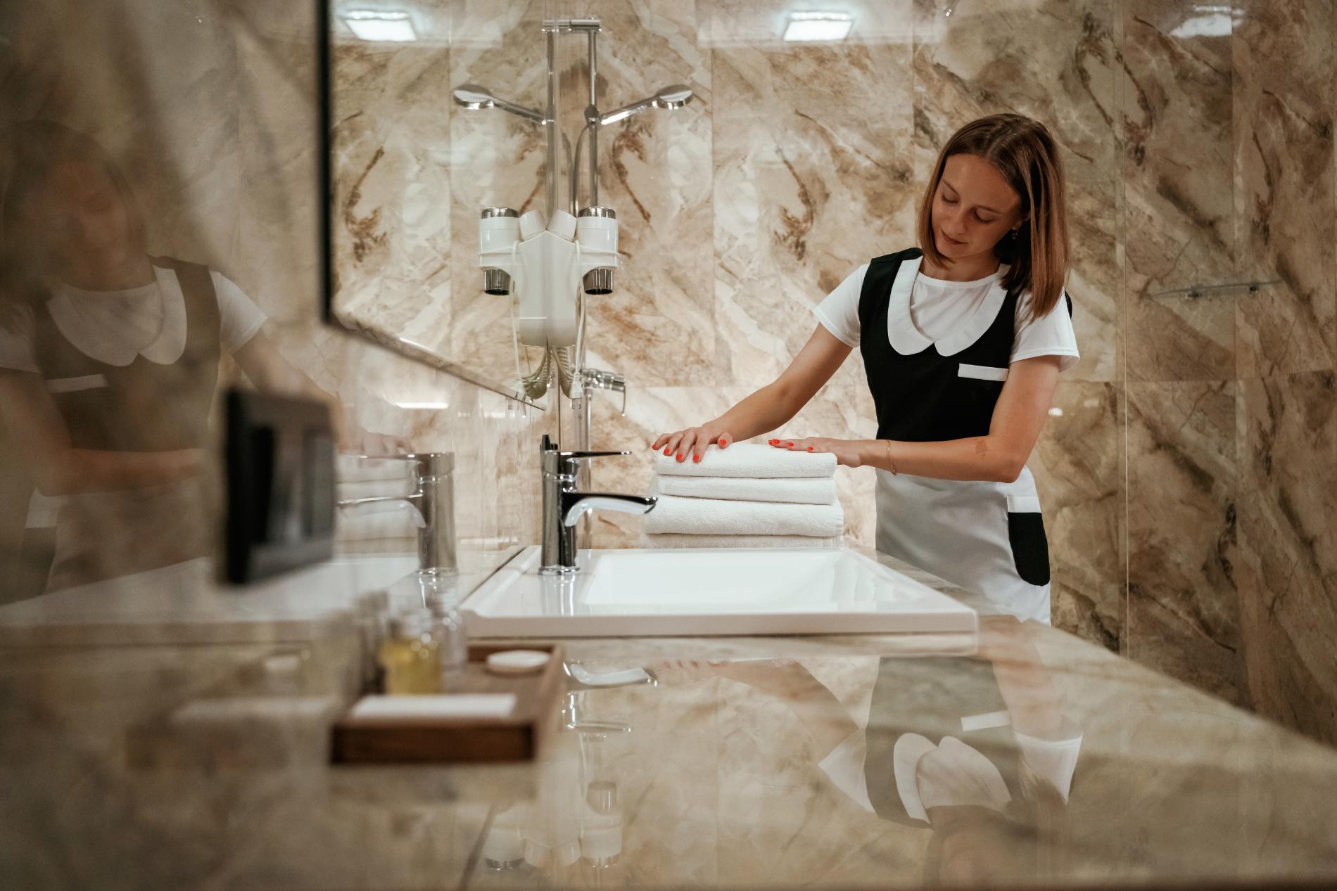 bathroom-cleaning-young-chambermaid-is-in-hotel-r-2024-06-20-19-52-04-utc.jpg